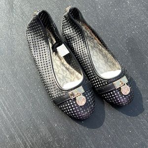 Michael Kor girls shoes
